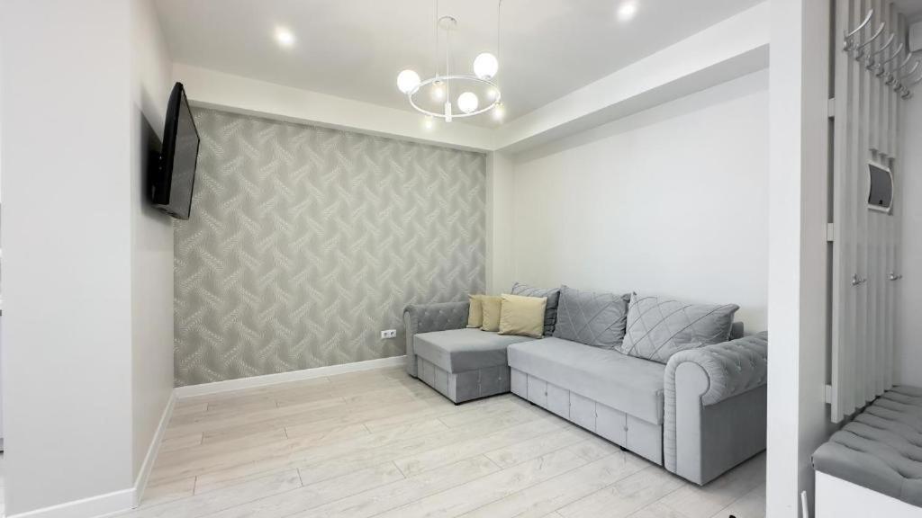 Glass New Apartments Ultracentral تشيسيناو المظهر الخارجي الصورة